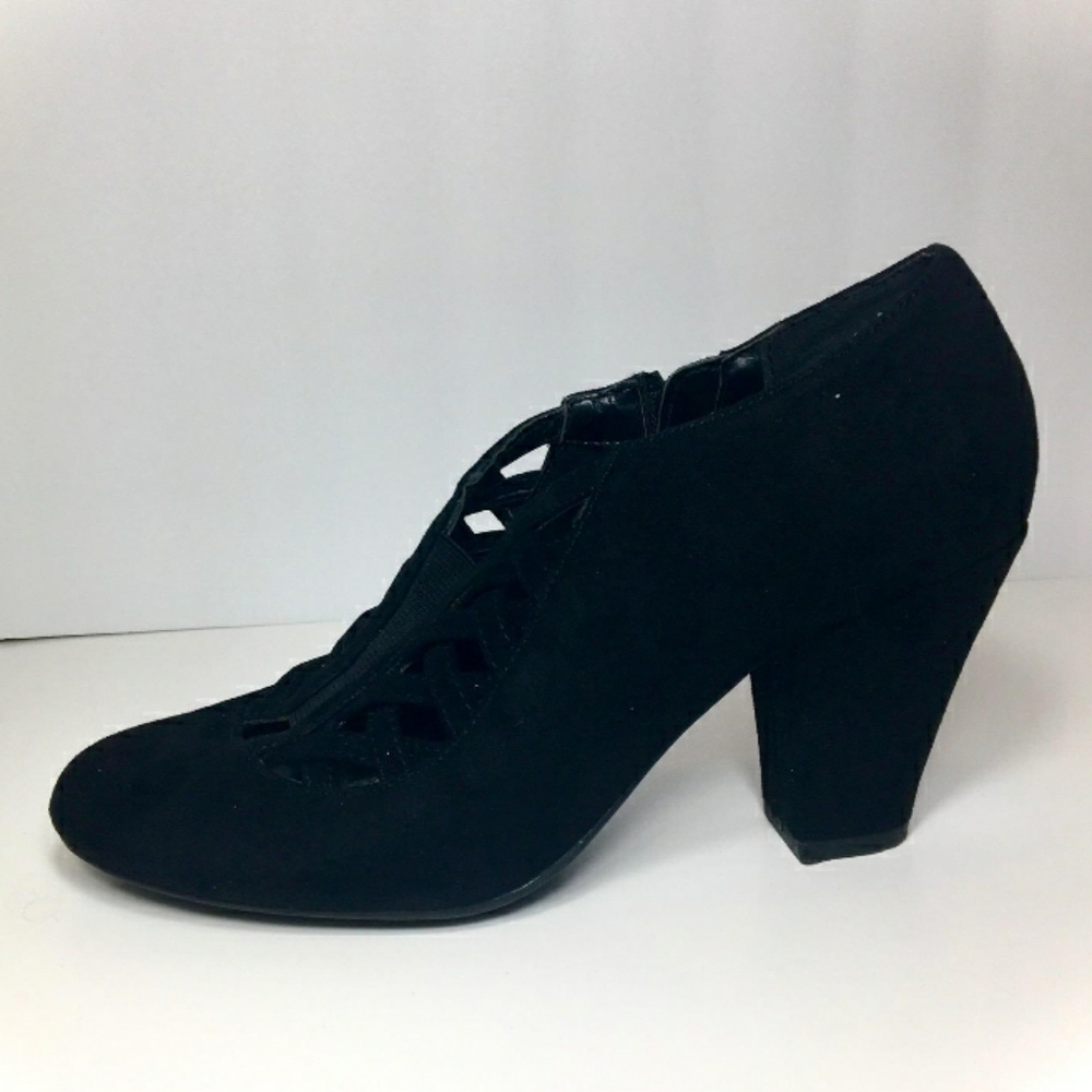 Close Toed Booties with Design on Top; By It's OK